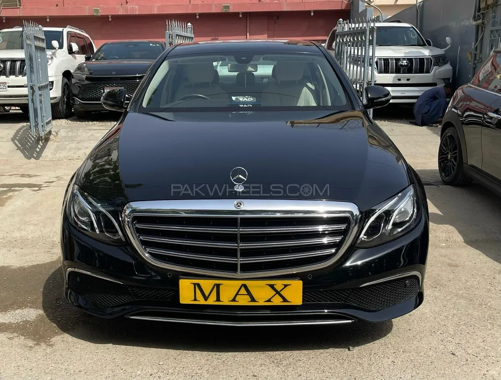 Mercedes Benz E Class 2018 for Sale in Karachi Image-1