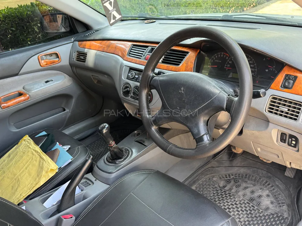 Mitsubishi Lancer 2005 for Sale in Karachi Image-1