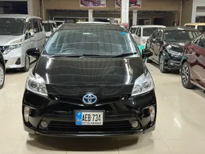 Toyota Prius S LED Edition 1.8 2013 for Sale
