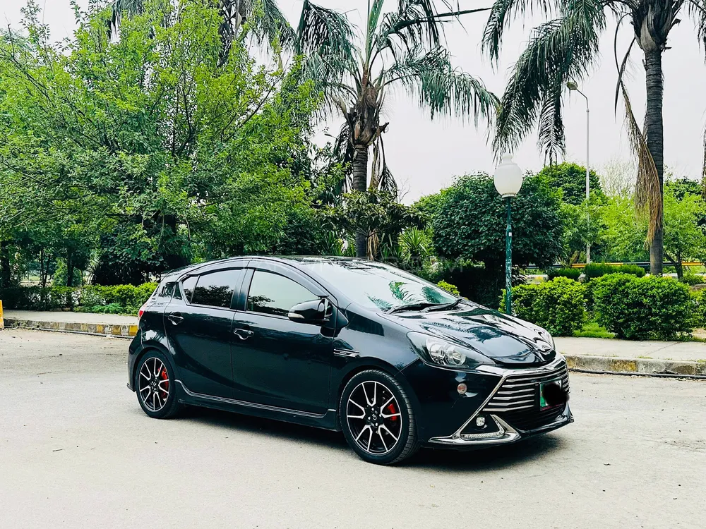 Toyota Aqua 2016 for Sale in Islamabad Image-1