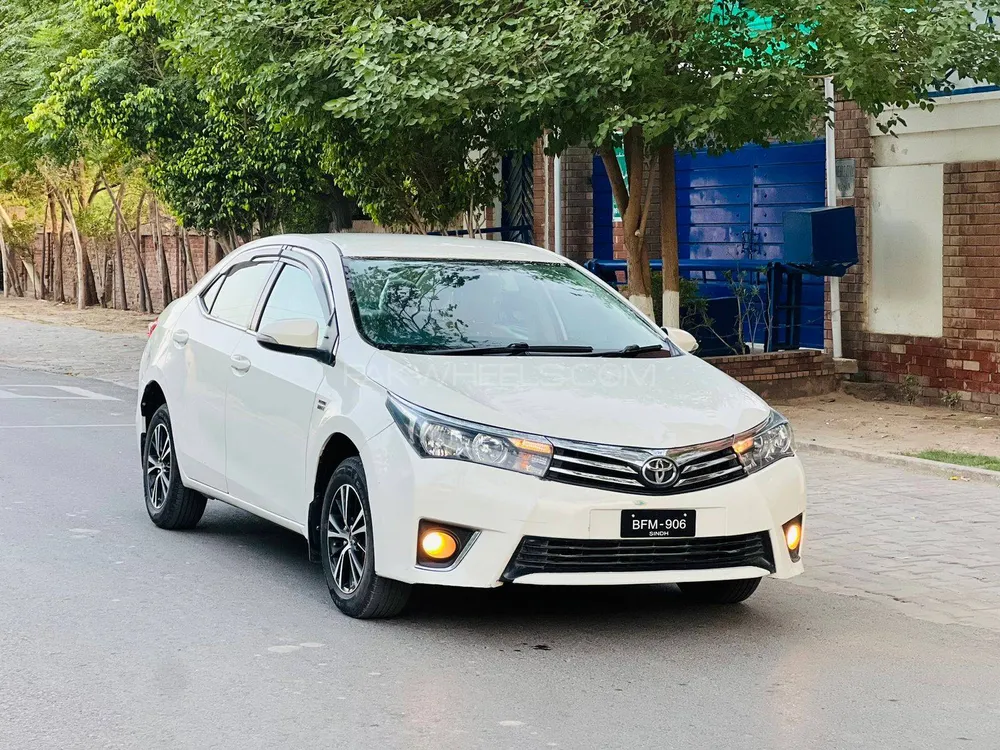 Toyota Corolla 2016 for Sale in Multan Image-1