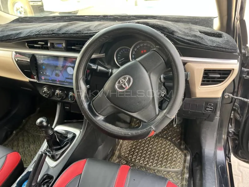 Toyota Corolla 2016 for Sale in Sialkot Image-1