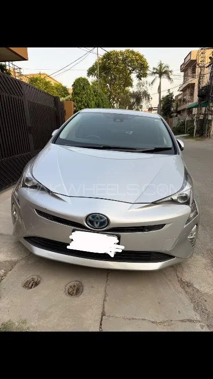 ٹویوٹا پریوس 2018 for Sale in لاہور Image-1