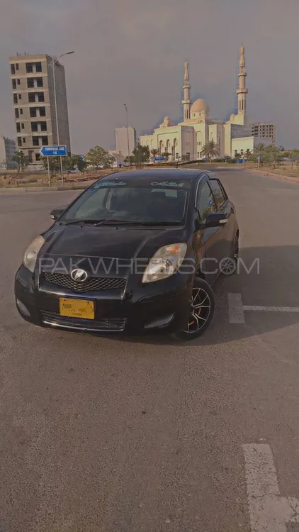 Toyota Vitz 2007 for Sale in Karachi Image-1