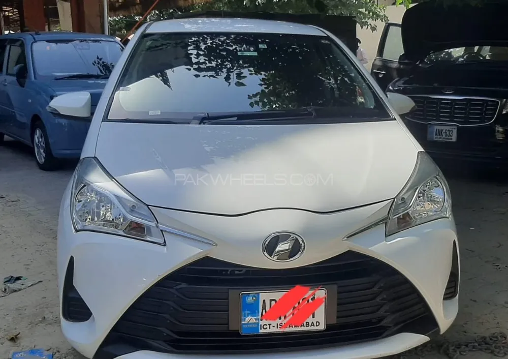 Toyota Vitz 2017 for Sale in Islamabad Image-1