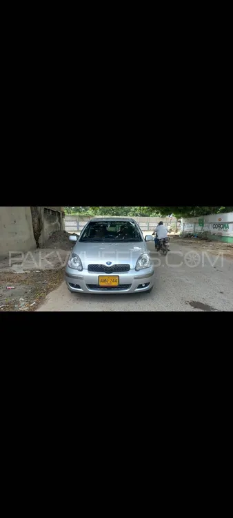 Toyota Vitz 2004 for Sale in Karachi Image-1