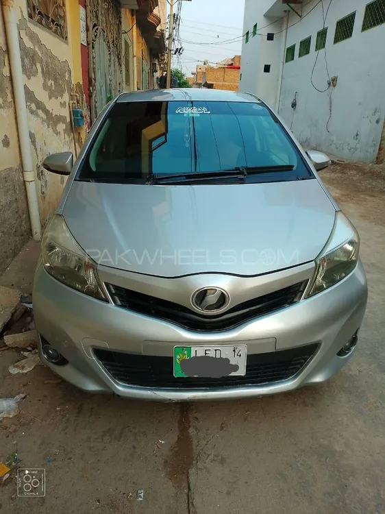 Toyota Vitz 2014 for Sale in Sargodha Image-1