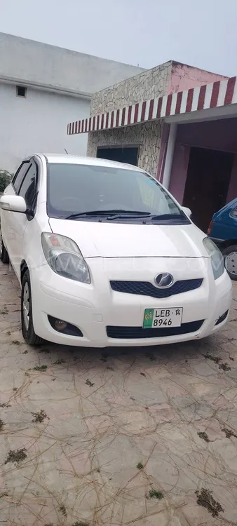 ٹویوٹا ویٹز 2009 for Sale in مردان Image-1