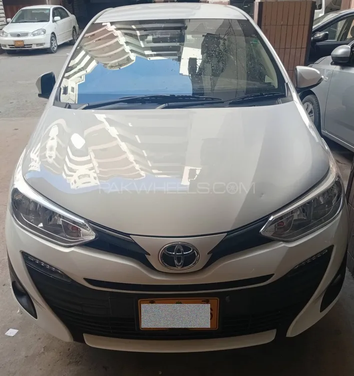 Toyota Yaris Sedan 2021 for Sale in Karachi Image-1