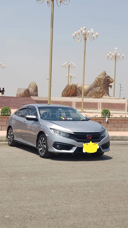 Honda Civic 2018 for Sale in Burewala Image-1