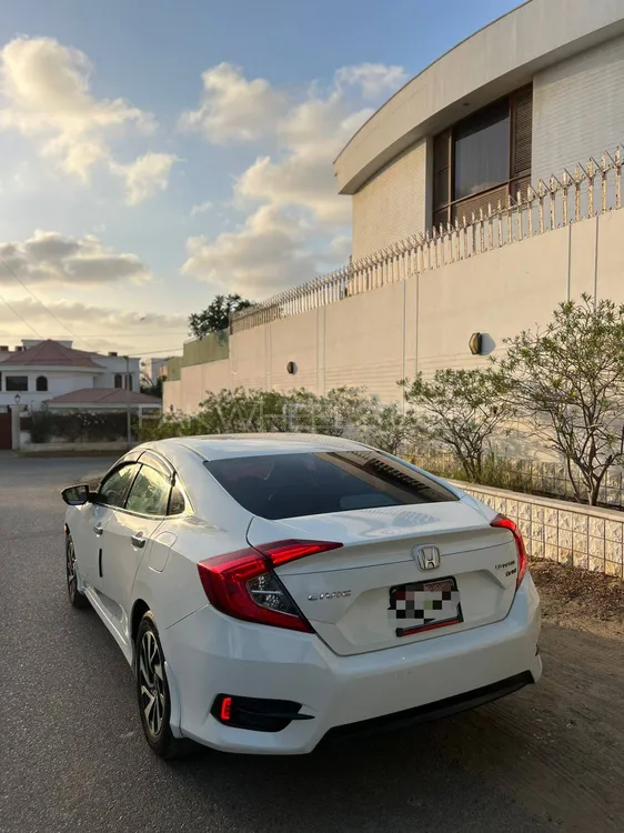 ہونڈا سوک 2018 for Sale in کراچی Image-1