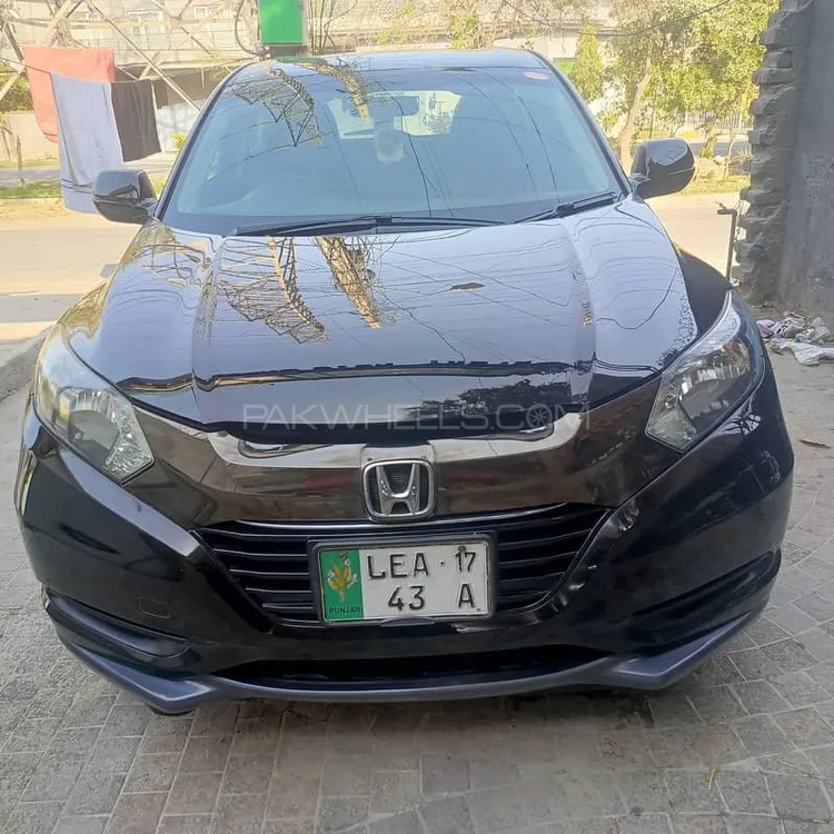Honda Vezel 2016 for Sale in Lahore Image-1