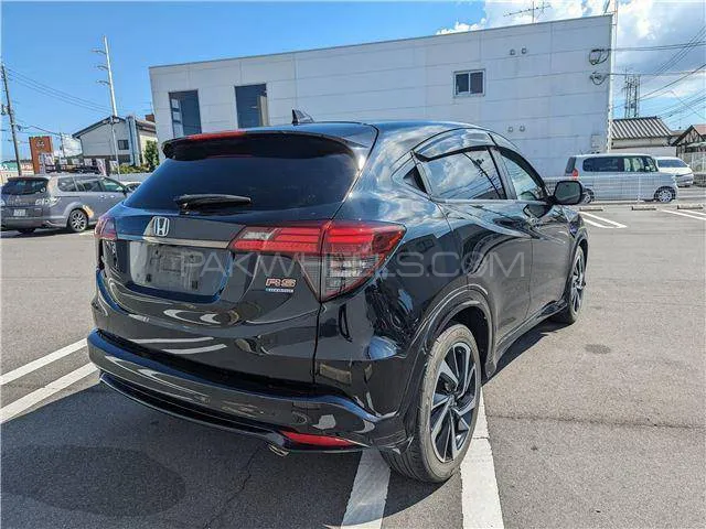 Honda Vezel 2018 for Sale in Karachi Image-1