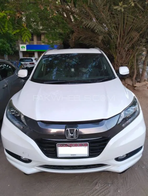 Honda Vezel 2016 for Sale in Karachi Image-1