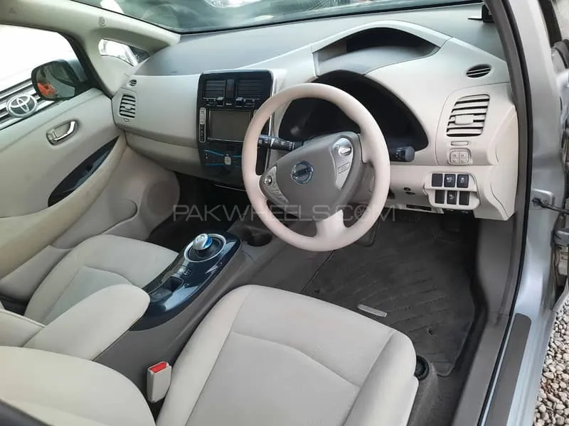 Nissan Leaf 2011 for Sale in Quetta Image-1