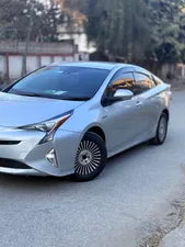 Toyota Prius S Touring Selection 2018 for Sale