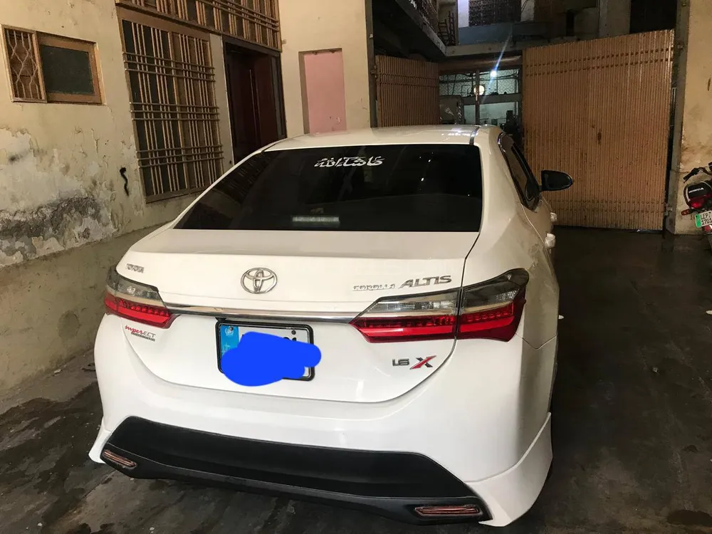 Toyota Corolla 2021 for Sale in Lahore Image-1