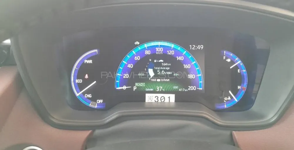 Toyota Corolla Cross 2025 for Sale in Gujranwala Image-1