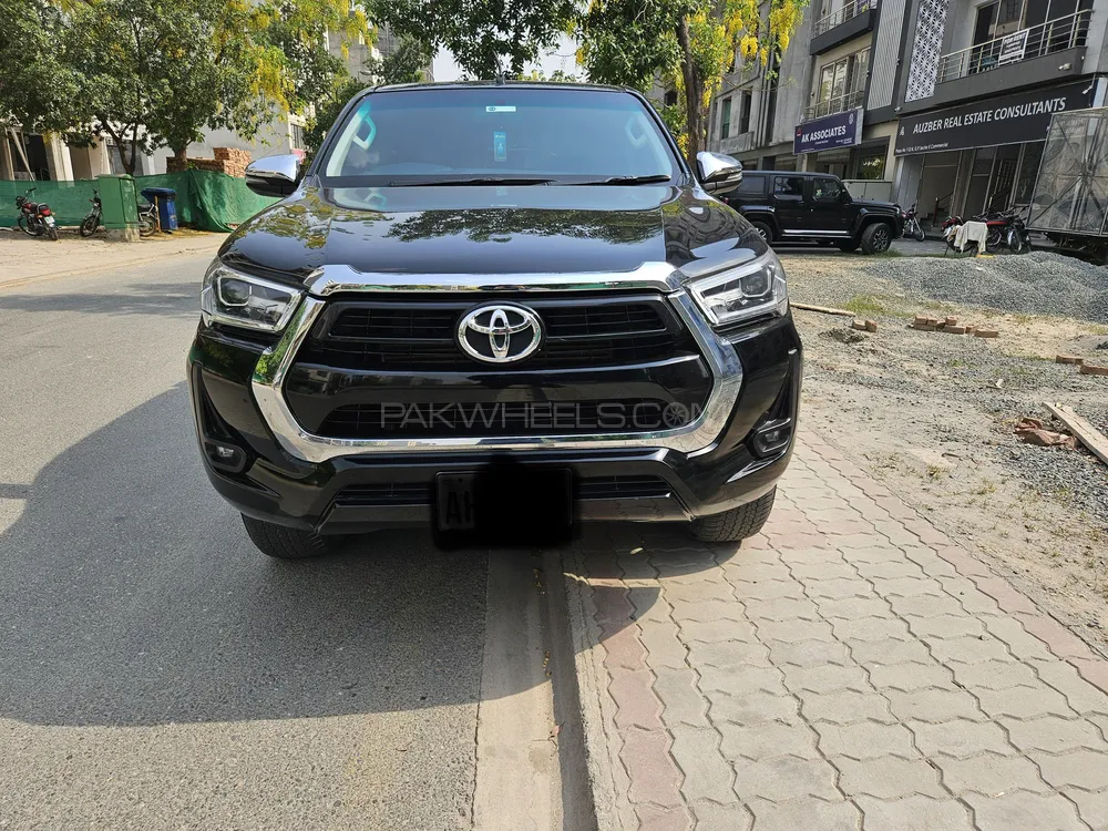 Toyota Hilux 2021 for Sale in Lahore Image-1