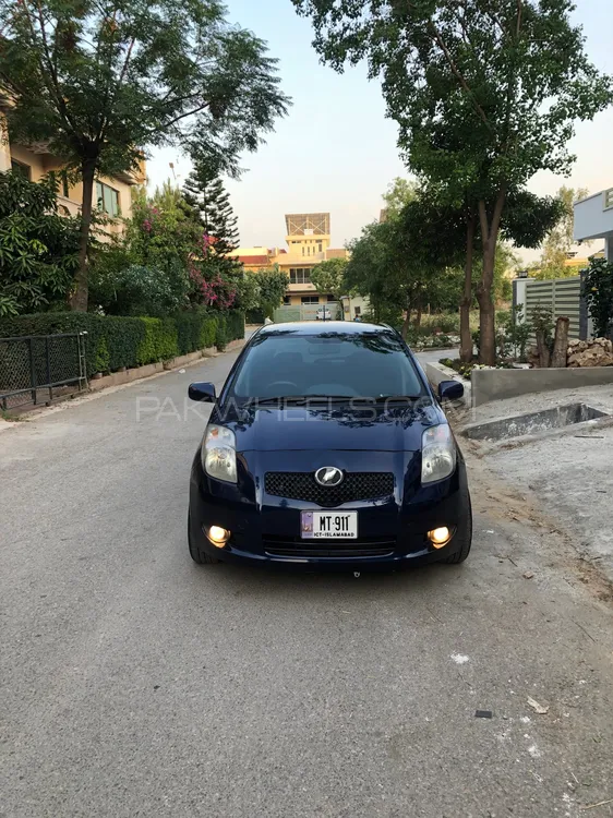 Toyota Vitz 2005 for Sale in Islamabad Image-1
