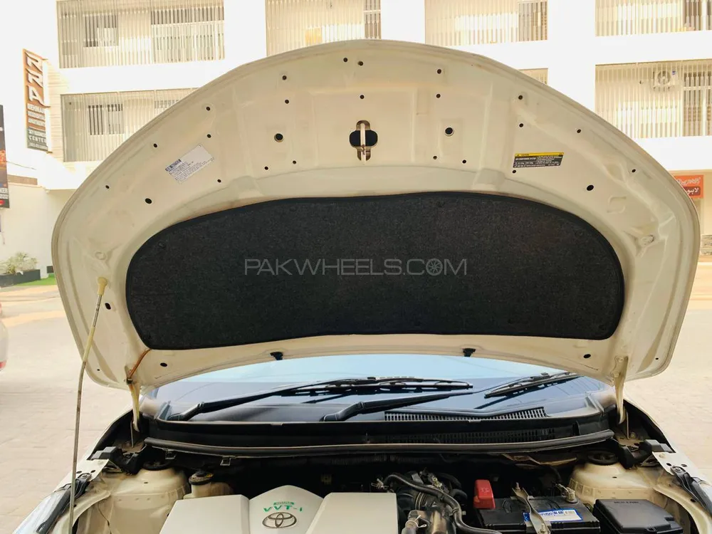 ٹویوٹا یارس سیڈان 2020 for Sale in ملتان Image-1