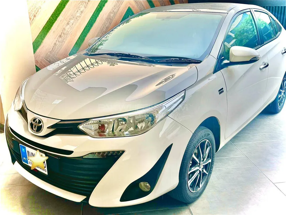 Toyota Yaris Sedan 2022 for Sale in Lahore Image-1
