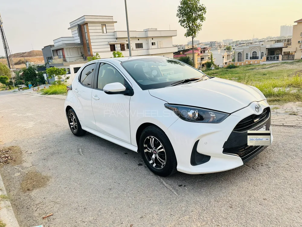 Toyota Yaris Hatchback 2020 for Sale in Islamabad Image-1