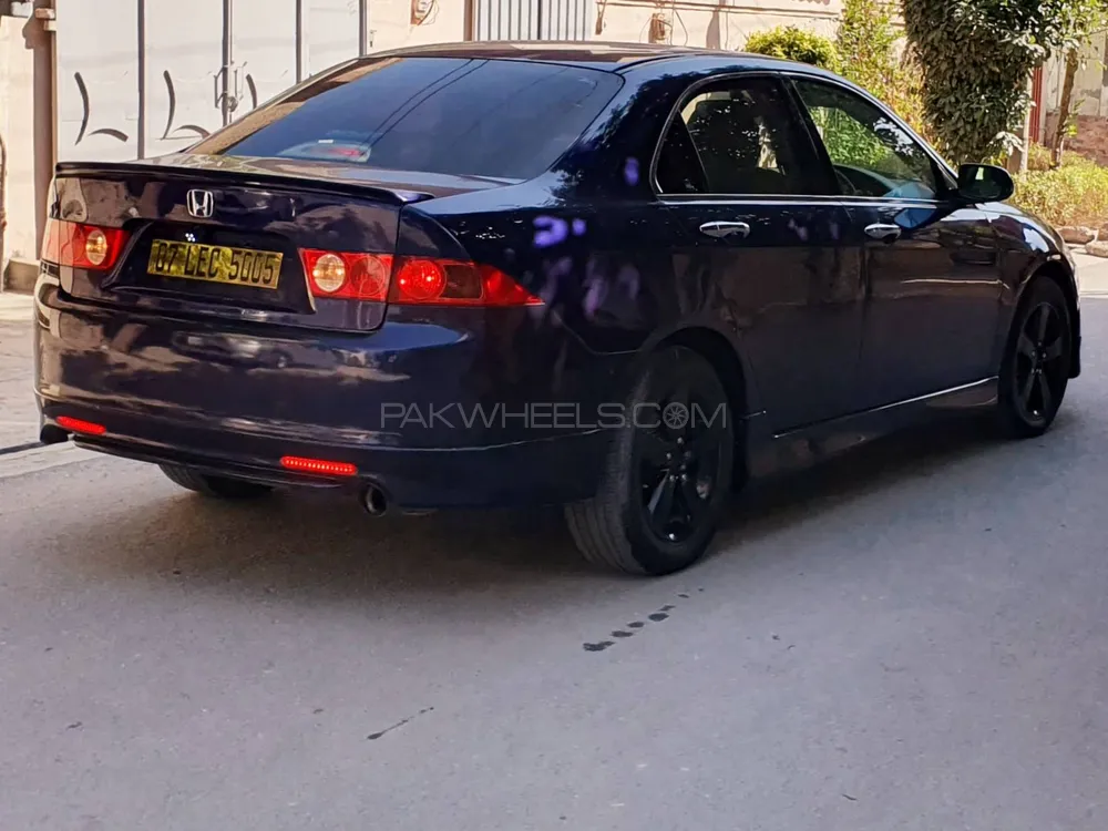 Honda Accord 2003 for Sale in Faisalabad Image-1