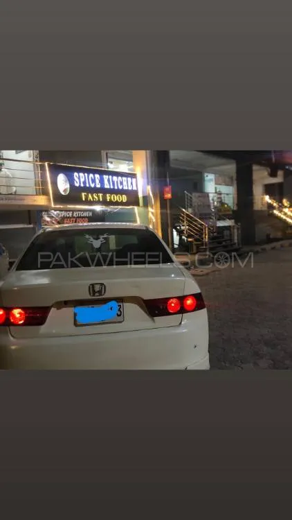 Honda Accord 2004 for Sale in Islamabad Image-1