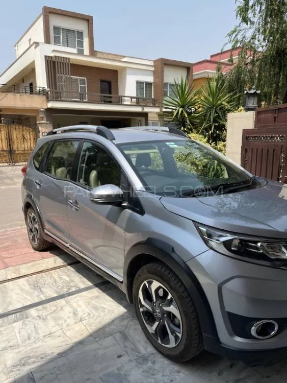 Honda BR-V 2017 for Sale in Islamabad Image-1