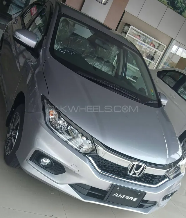 Honda City 2025 for Sale in Lahore Image-1