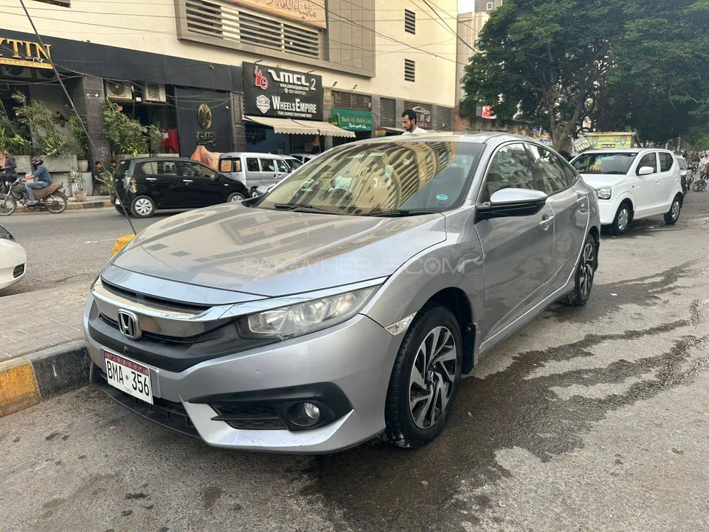Honda Civic 2018 for Sale in Karachi Image-1