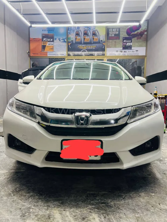 Honda Grace Hybrid 2017 for Sale in Lahore Image-1