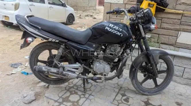 راوی Piaggio Storm 125 2011 for Sale Image-1