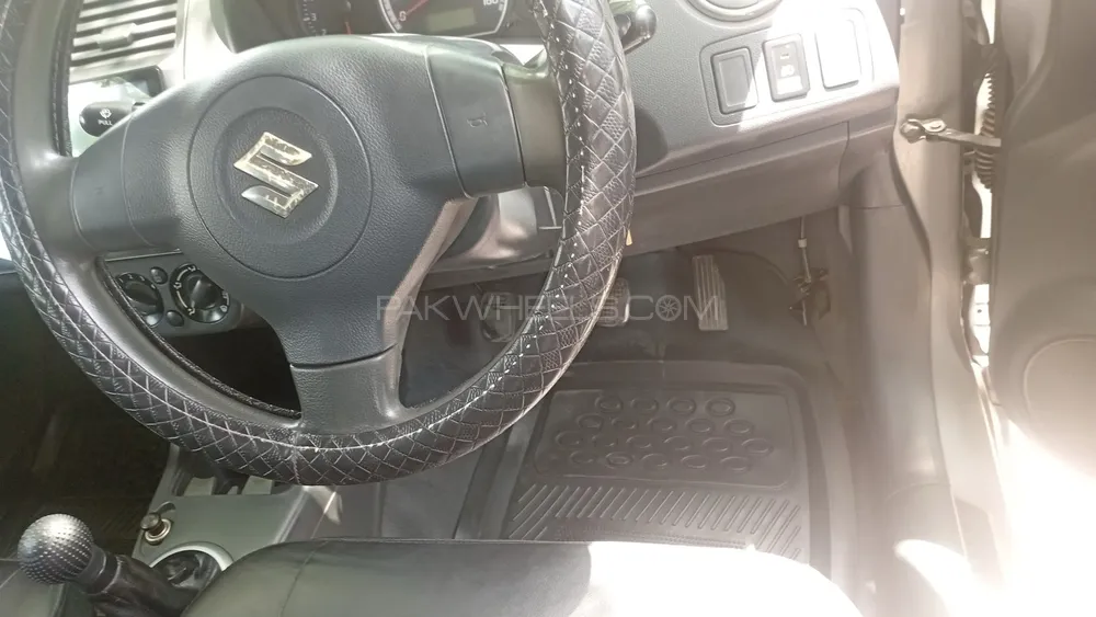 Suzuki Swift 2014 for Sale in Faisalabad Image-1