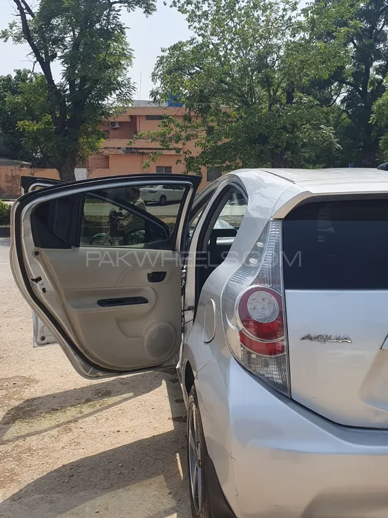 Toyota Aqua 2012 for Sale in Islamabad Image-1