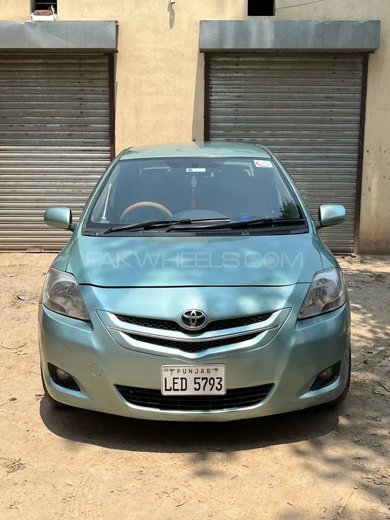 Toyota Belta 2011 for Sale in Narowal Image-1