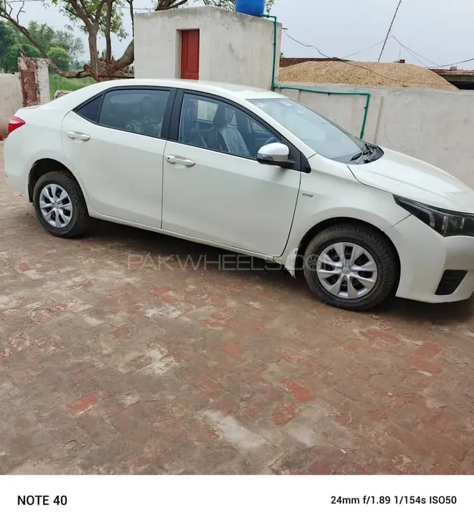 Toyota Corolla 2016 for Sale in Faisalabad Image-1