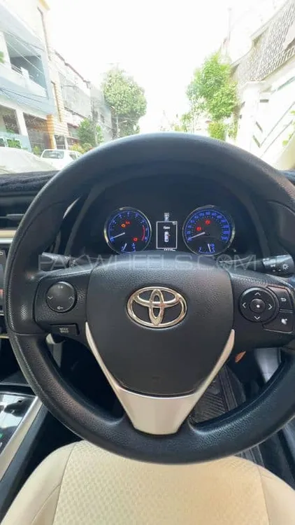Toyota Corolla 2018 for Sale in Karachi Image-1