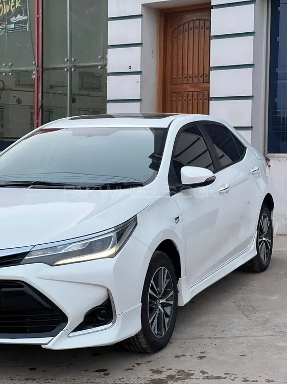 Toyota Corolla 2021 for Sale in Ahmed Pur East Image-1