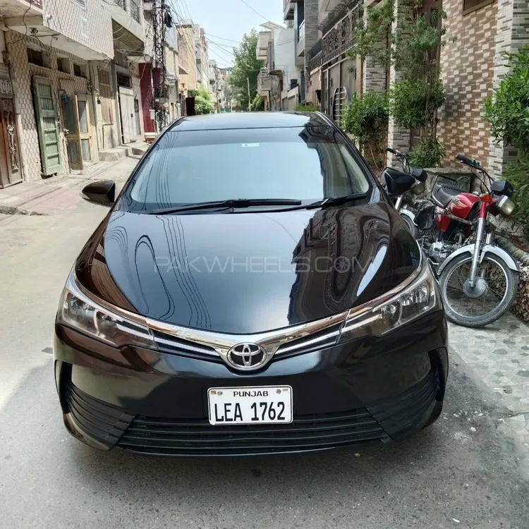 Toyota Corolla 2015 for Sale in Faisalabad Image-1