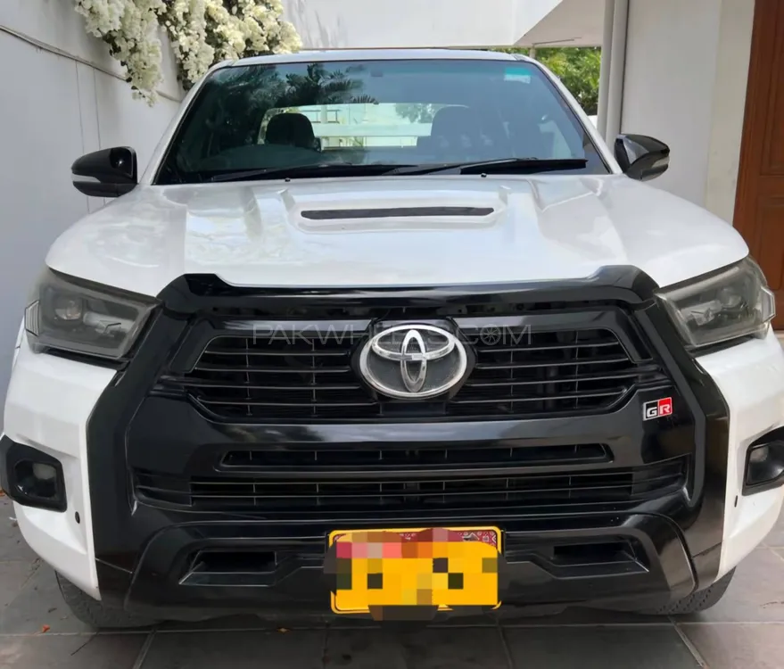 Toyota Hilux 2012 for Sale in Karachi Image-1