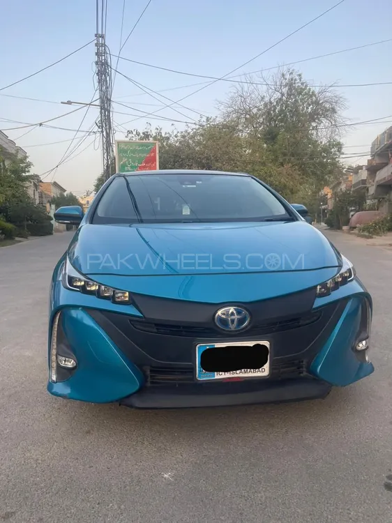 ٹویوٹا پریوس 2017 for Sale in بہاولپور Image-1