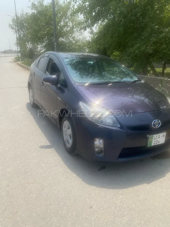 Toyota Prius 2010 for Sale in Peshawar Image-1