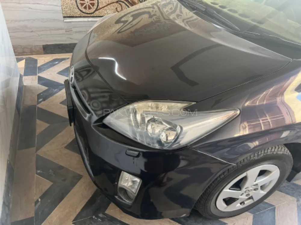 Toyota Prius 2011 for Sale in Lahore Image-1