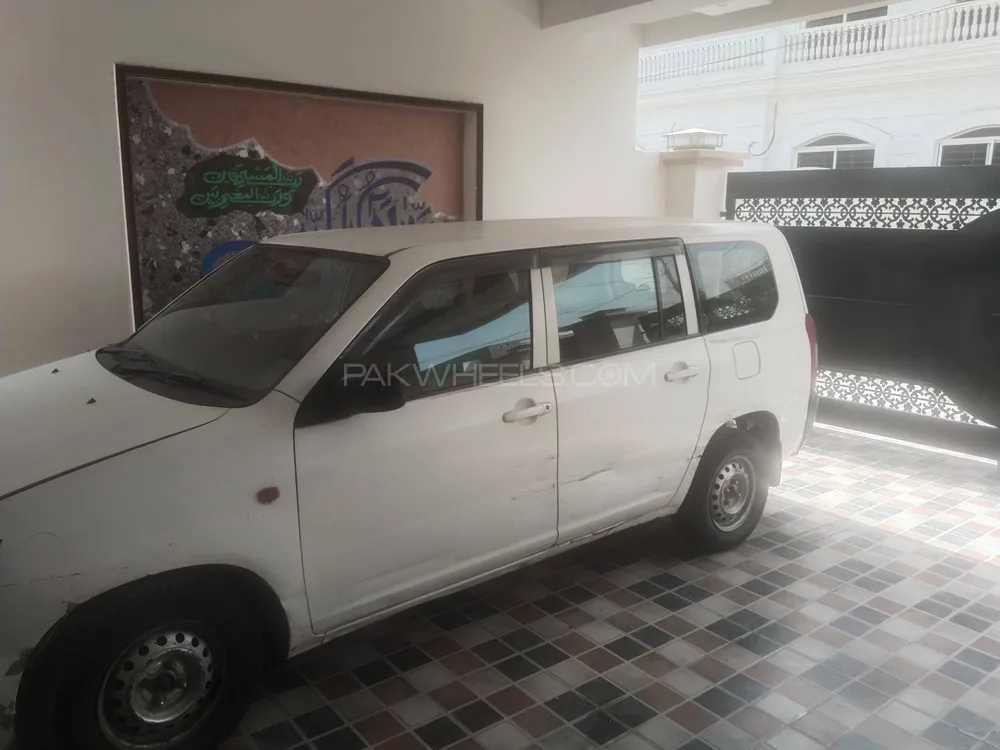 Toyota Probox 2006 for Sale in Multan Image-1