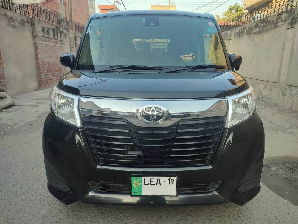 Toyota Roomy 2016 for Sale in Lahore Image-1