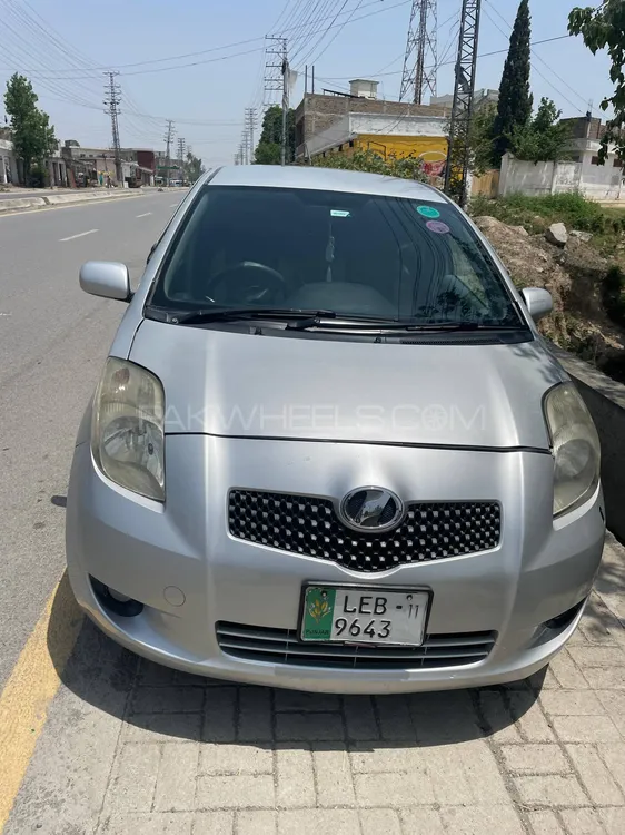 Toyota Vitz 2007 for Sale in Haripur Image-1