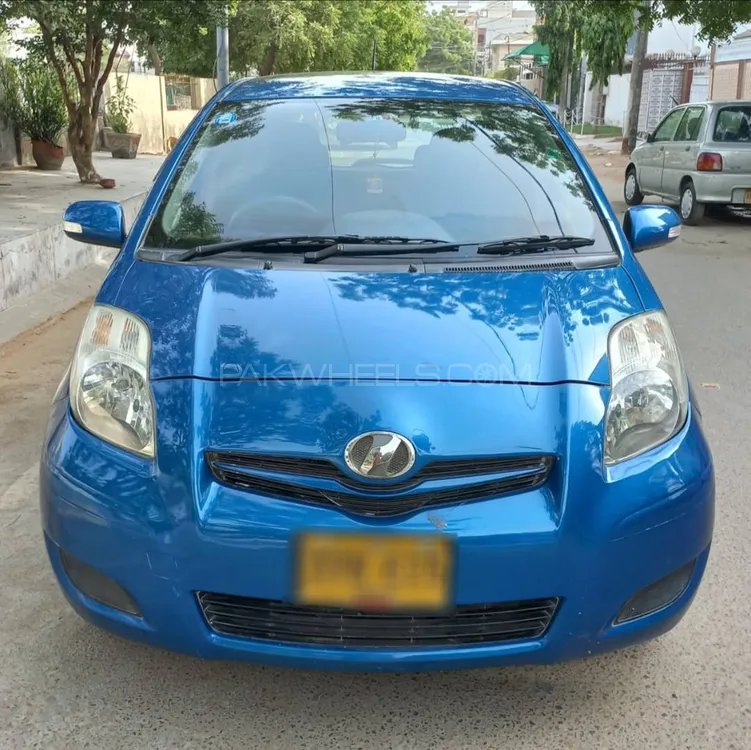Toyota Vitz 2007 for Sale in Karachi Image-1