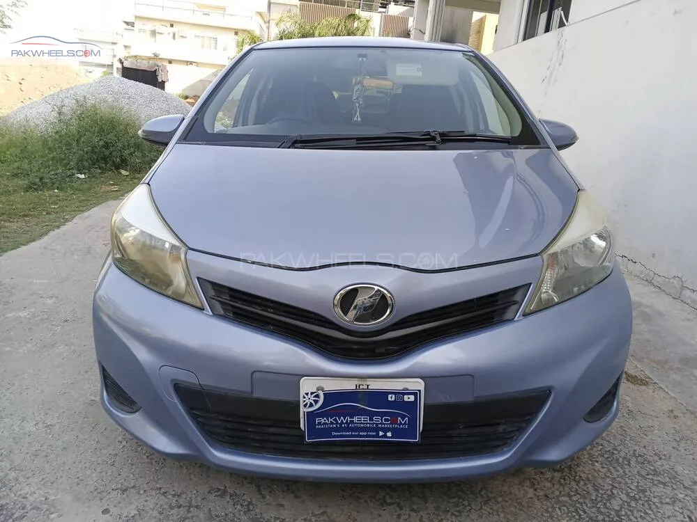 Toyota Vitz 2011 for Sale in Islamabad Image-1